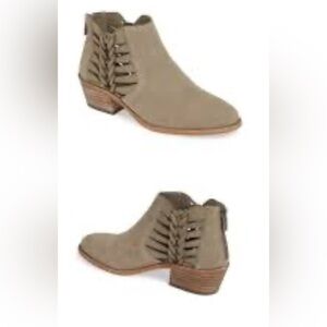 Vince Camuto western suede leather booties ankle boots beige tan sz 9
